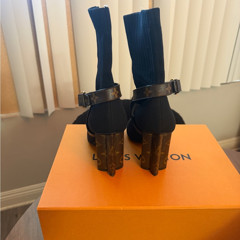 Louis Vuitton Women’s Boots - Picture 5 of 6
